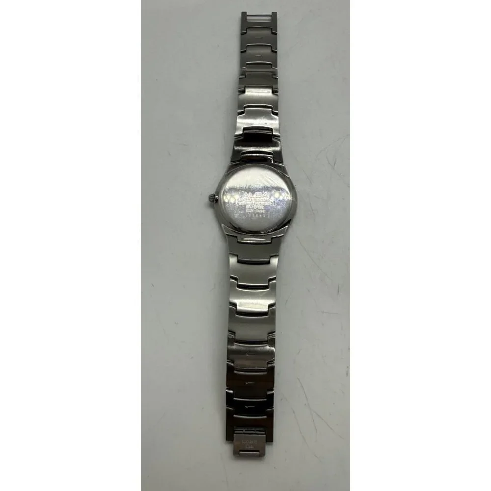 Alba Sapphire VX51-X426 Silver Tone Round Mens Watch Stainless Steel Band Roman